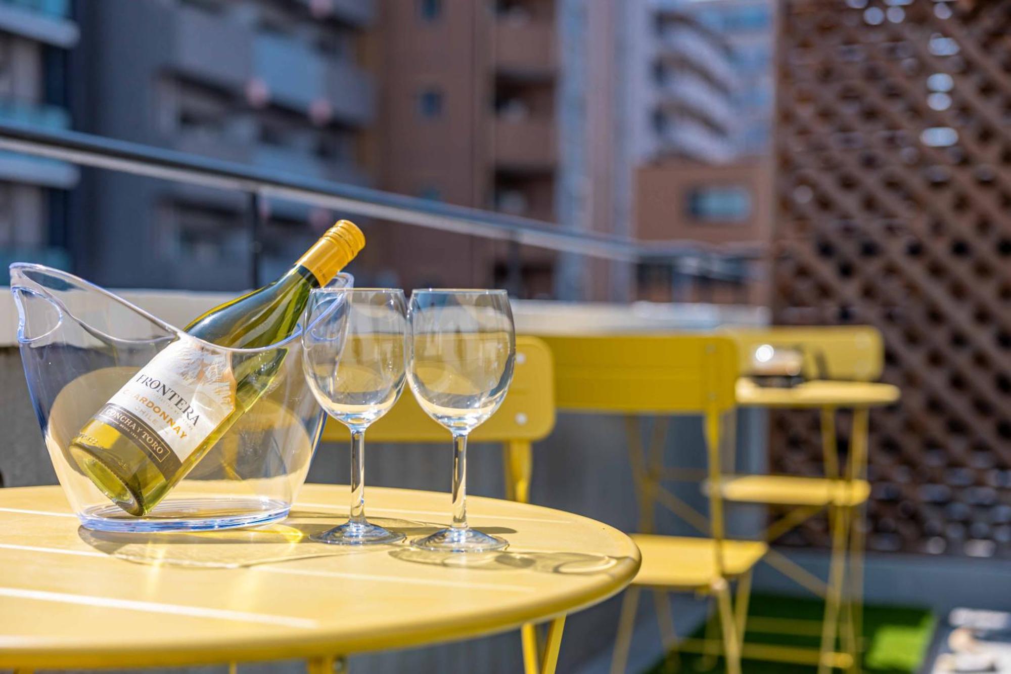 リバーサイド難波503 Apartment *